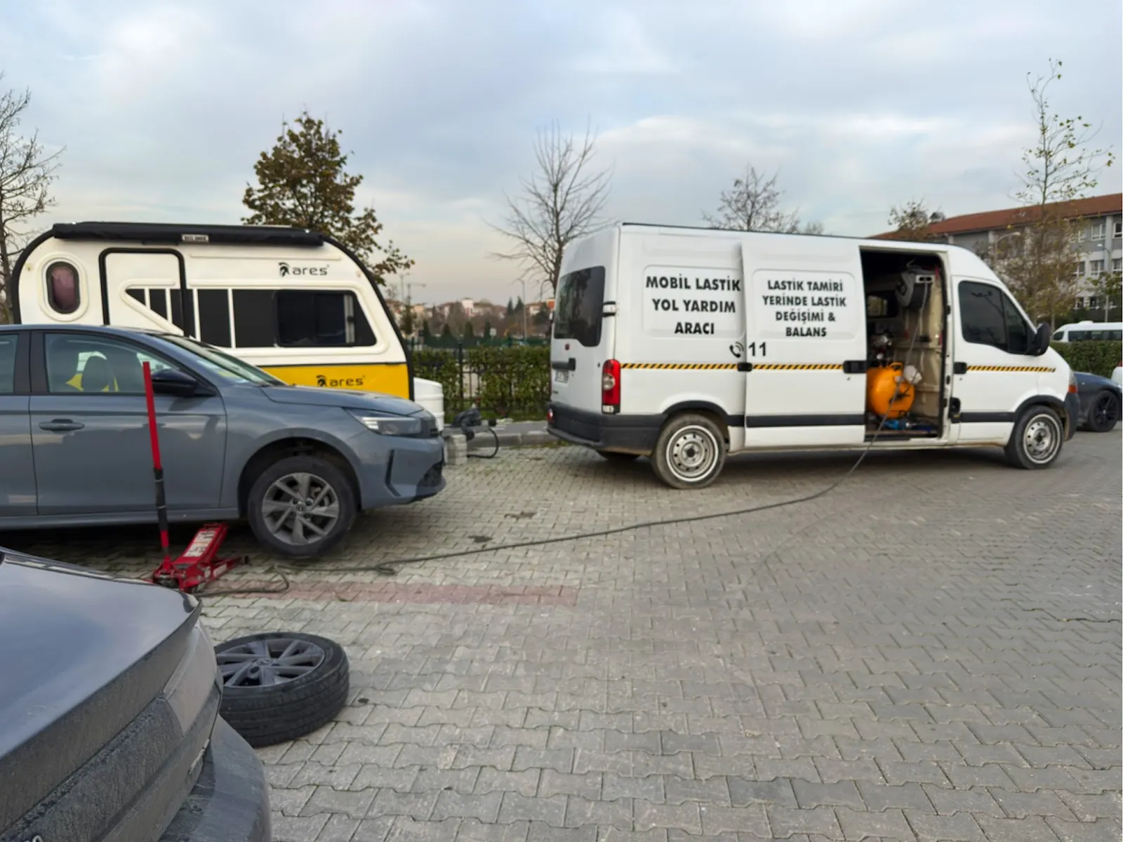 Silivri'de yerinde mobil lastikçi hizmeti